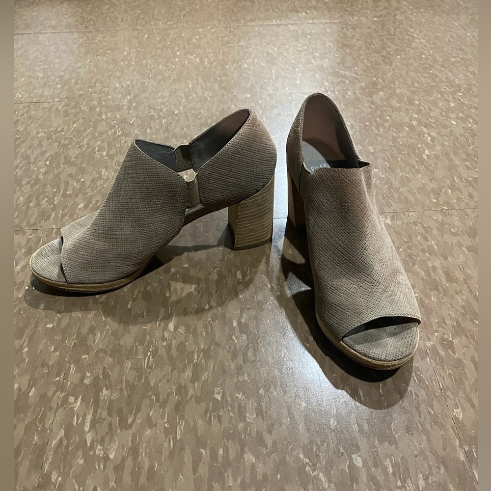 eileen fisher nikki peep toe sandal